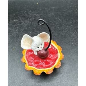 Hallmark Keepsake 1989 Cherry Jubilee Mouse in Cherry Pie Without Box F